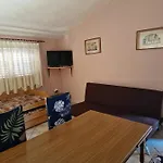 Vesna Apartment Vir