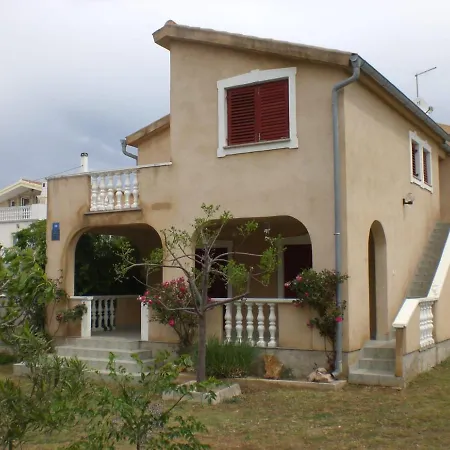 Apartment Vesna *