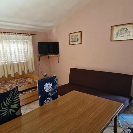 Vesna Apartamento Vir