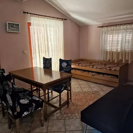 Apartment Vesna *