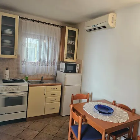 Vesna Apartman