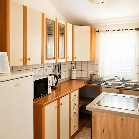 Vesna Apartamento Vir