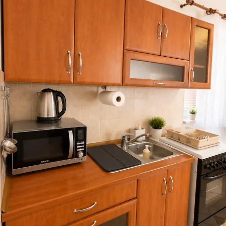 Vesna Apartment Vir