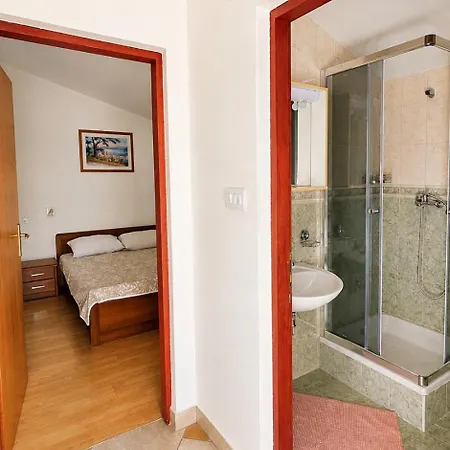 Apartment Vesna Vir
