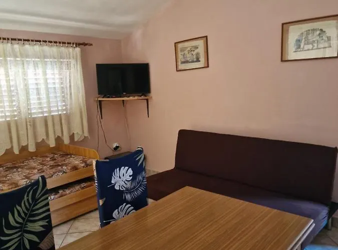 Vesna Apartament Vir